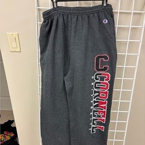 NWOT Cornell University sweatpants size large. 50/50 cotton/poly#cornell